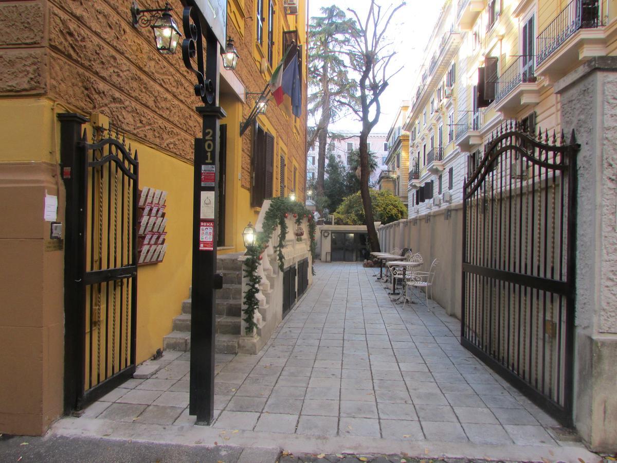 Vatican Garden Inn Guest House Rome Exterior photo