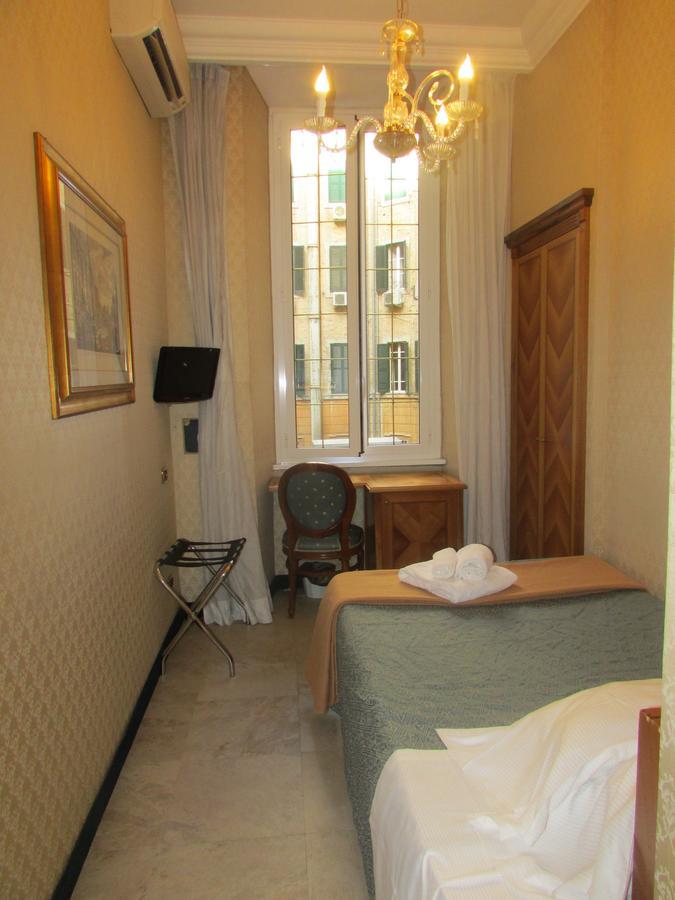 Vatican Garden Inn Guest House Rome Exterior photo