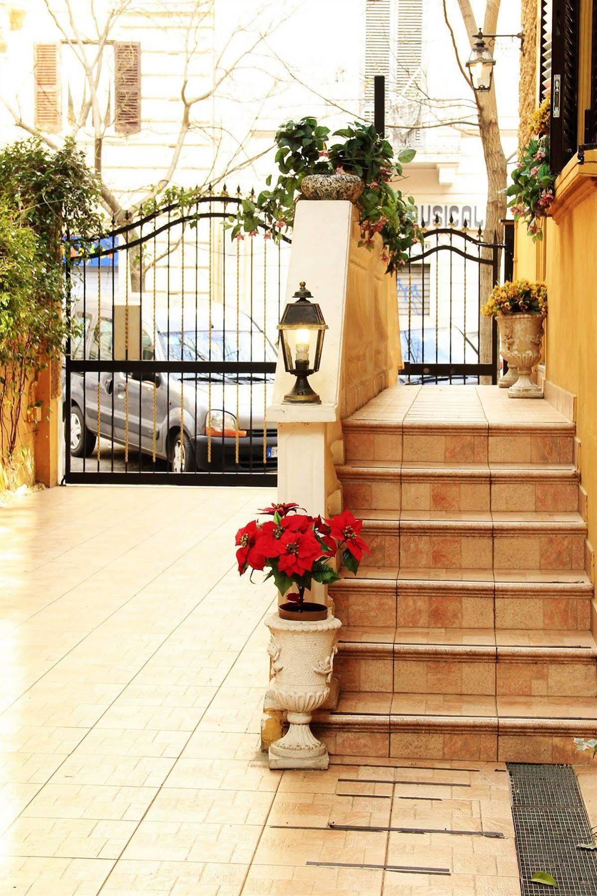 Vatican Garden Inn Guest House Rome Exterior photo